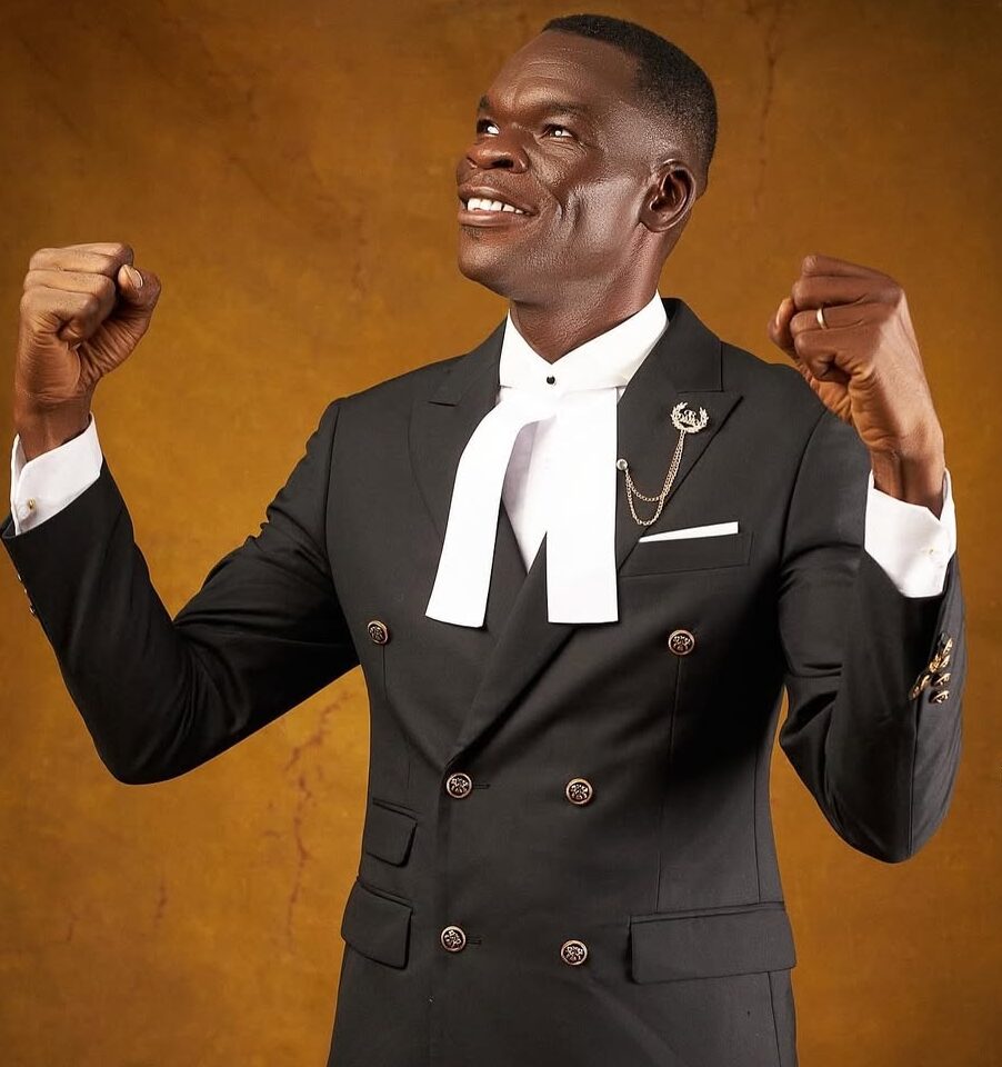 Ghana's Juventus Duorinaah Becomes First Deaf Lawyer Called to Bar