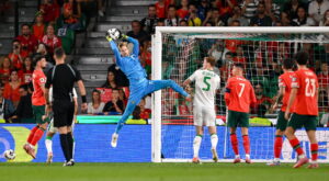 75’ | Caoimhín Kelleher denies Cristiano Ronaldo from the penalty spot! 